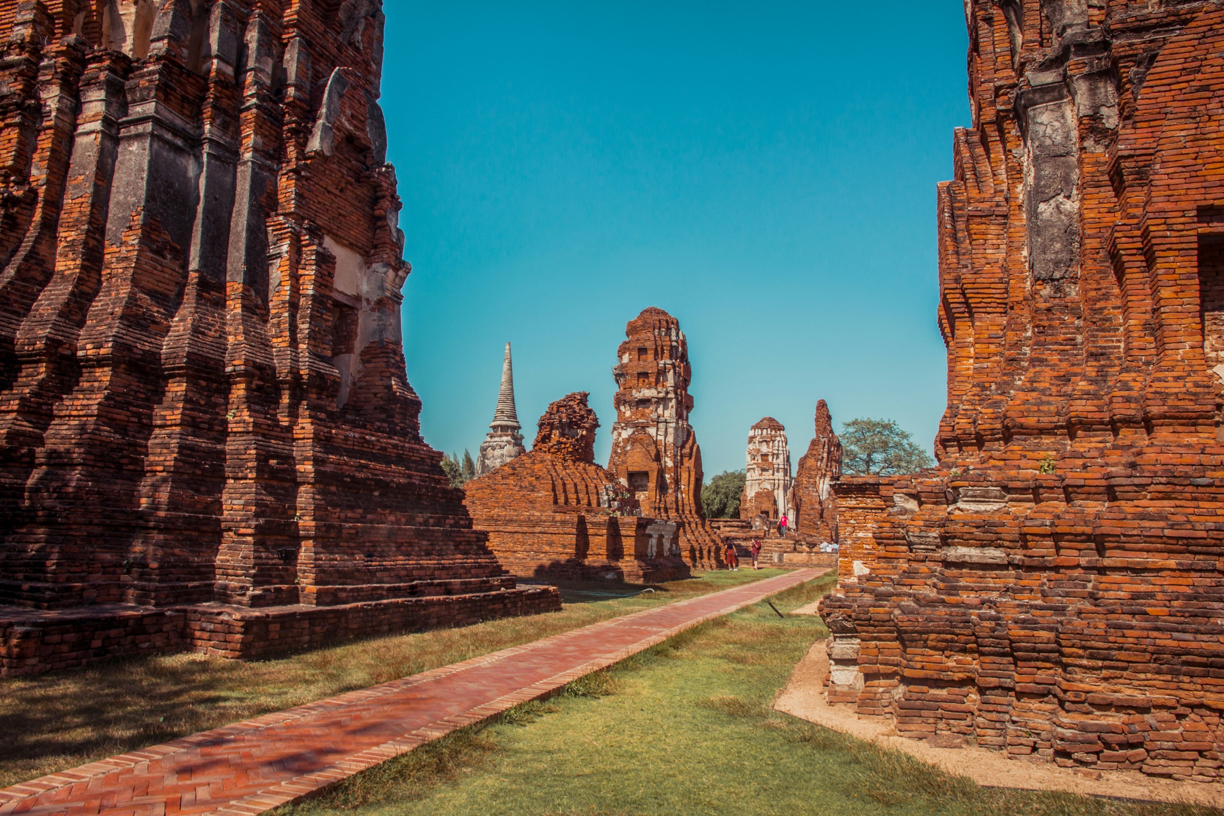 Ayutthaya temple ruins
